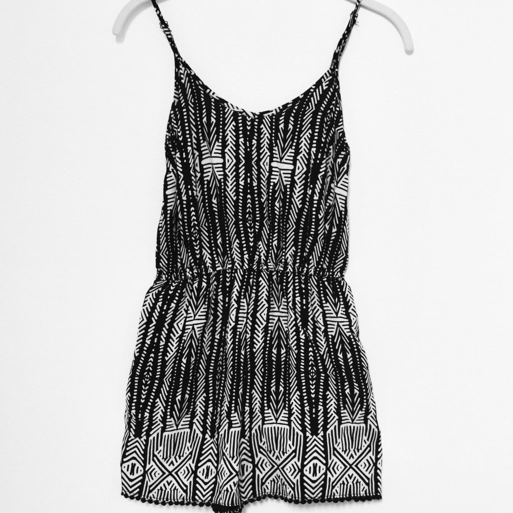 Mossimo Supply Co. Tribal Aztec Print Romper with Pockets - Small